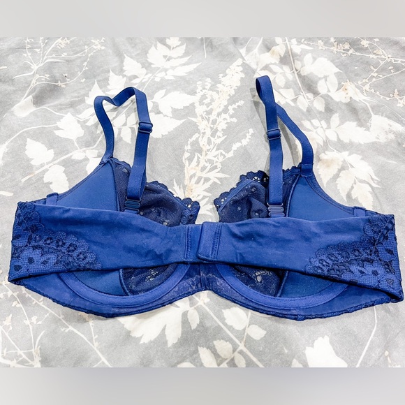 NWOT Victoria’s Secret Unlined Demi Bra 36C - Picture 2 of 3